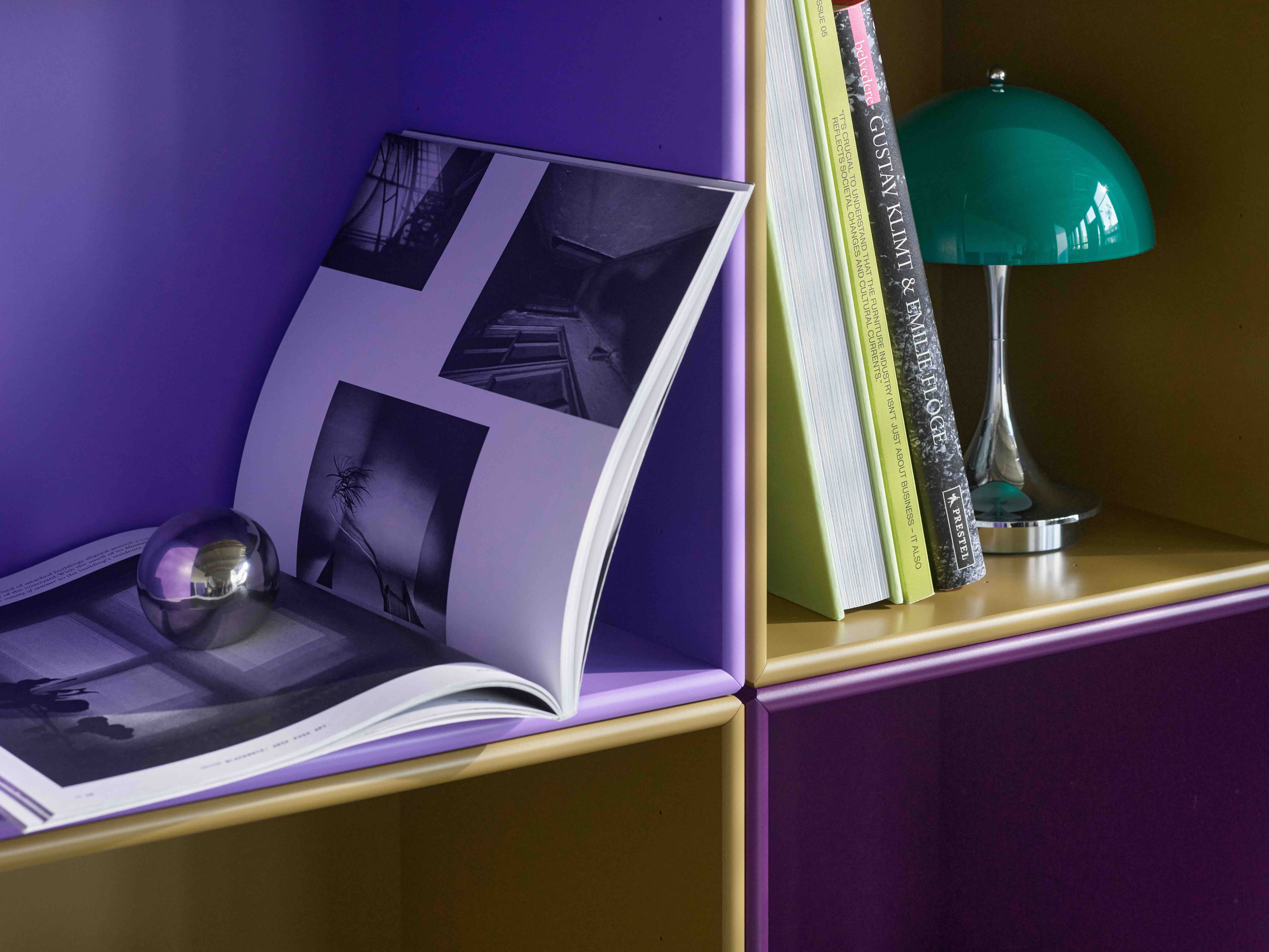 Montana_ColourArchiveCampaign_ExtremeLilac_Boulevard_Montparnasse_01_Detail_W